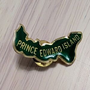 Prince Edward Island Green Enamel Lapel Pin